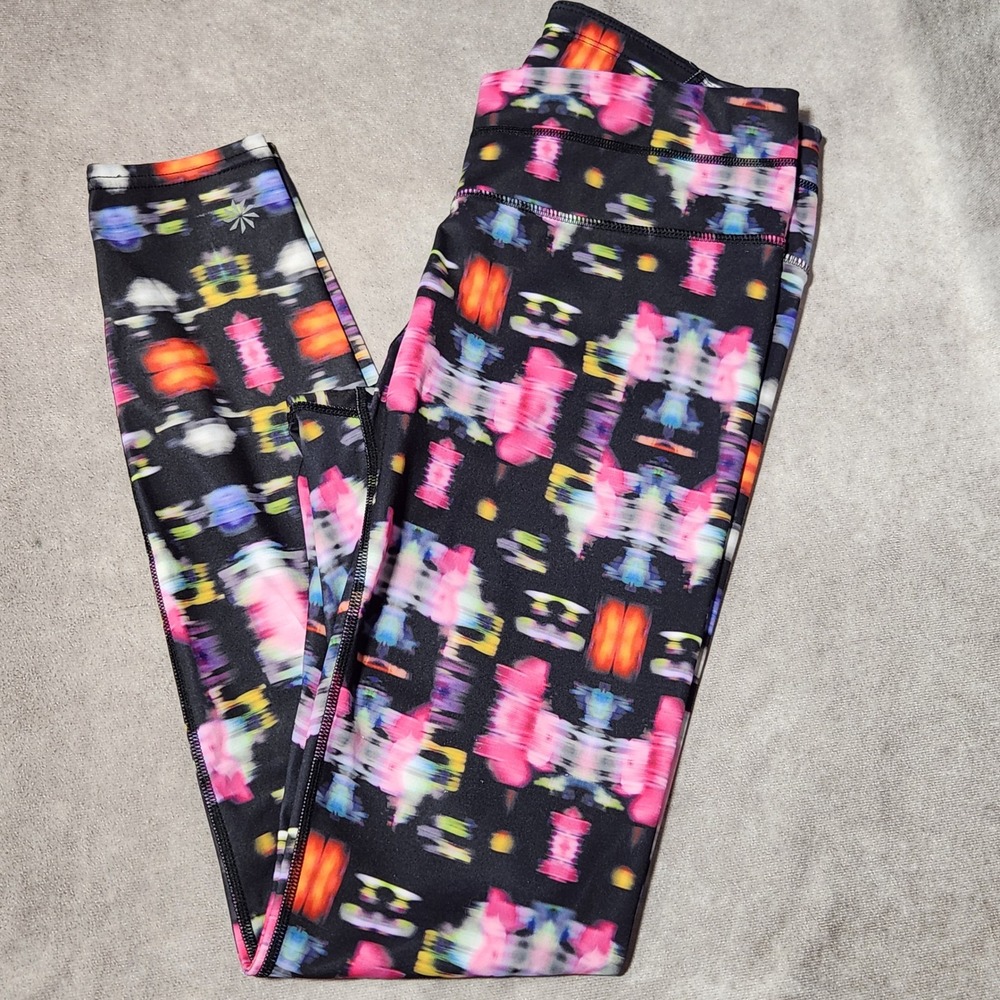 Athleta sz S Freedom Sonar Multicolor Print Performance Leggings Kaleidoscope